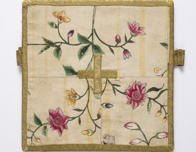 Vrouwelijke stoffen in kerkelijke kledij