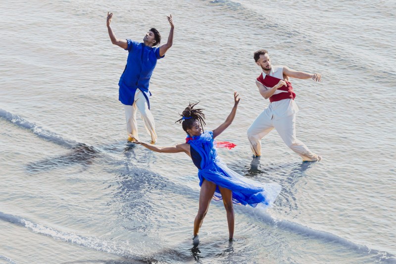 Nederlandse Dansdagen: Space of Becoming in Bonnefanten